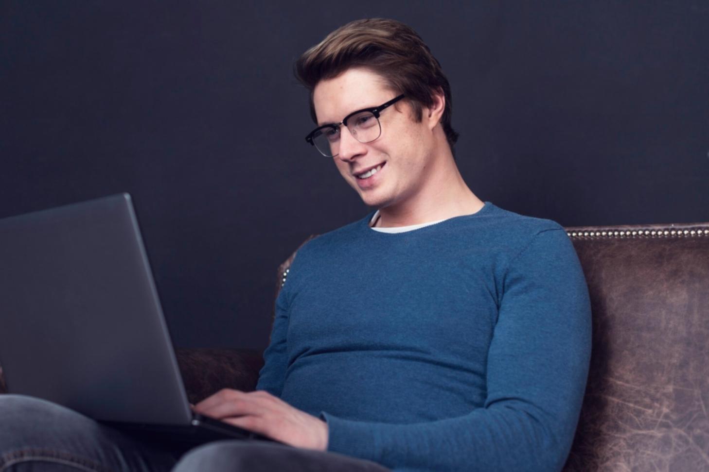 Професійний простір для розробки інклюзивного веб-контенту з сучасним обладнанням